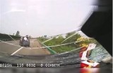 【车祸现场】揭秘抖阴背后的故事与影响，观看记录片了解真相！