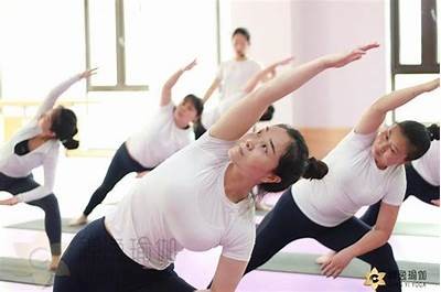 抖阴瑜伽老师白鸽：教你如何提升瑜伽水平与身心健康
